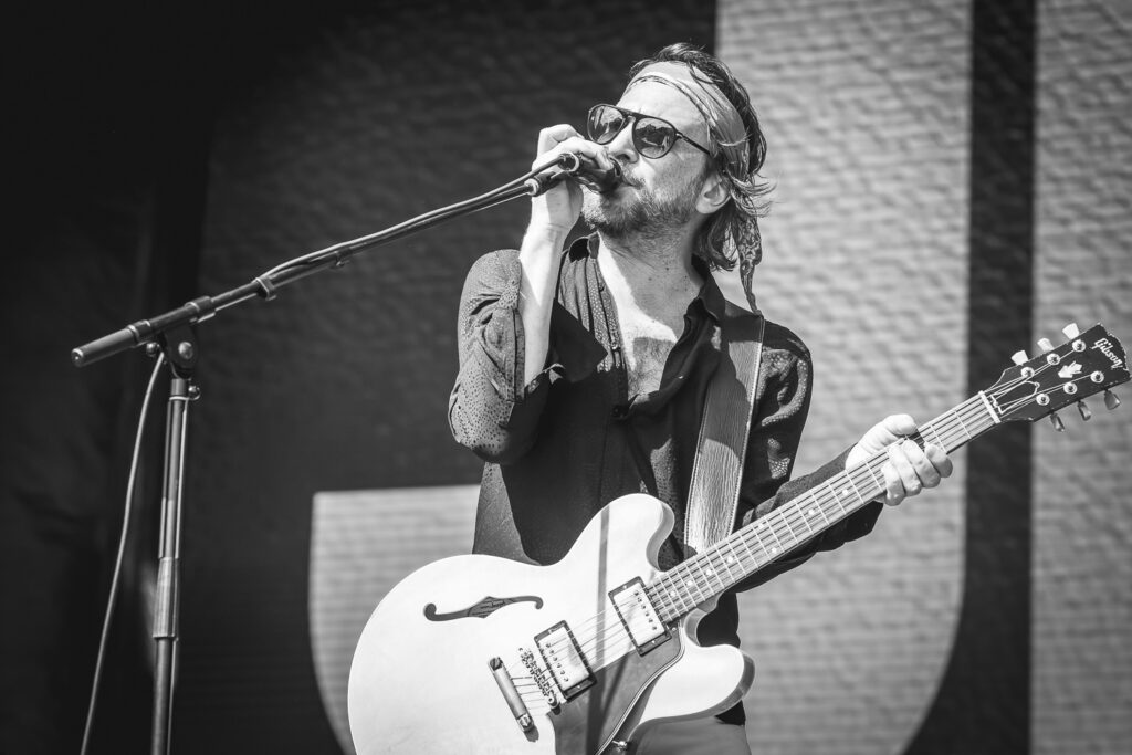 JET performing at Shaky Knees 2026
