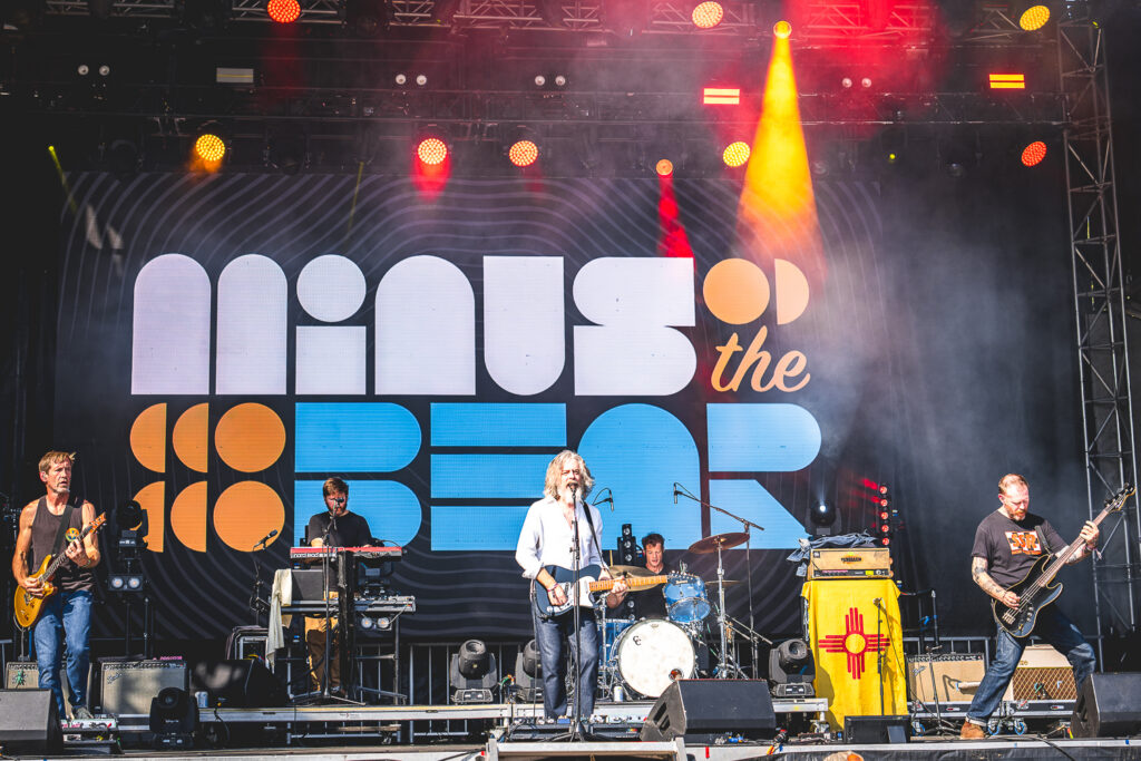 MINUS THE BEAR SHAKY KNEES 2026